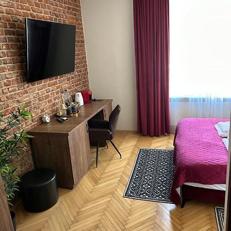 Asha Central Studio Timisoara Esterno foto